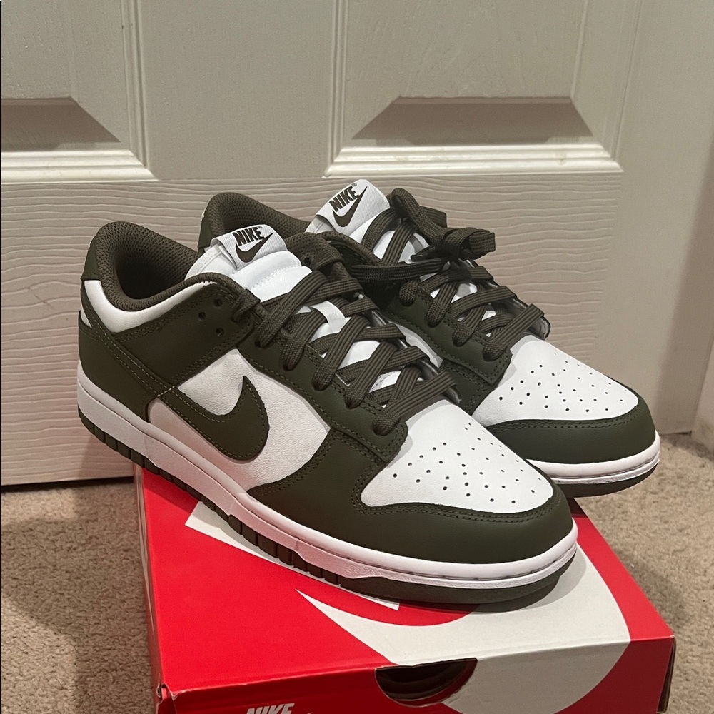 NEW Nike Dunk Low Olive